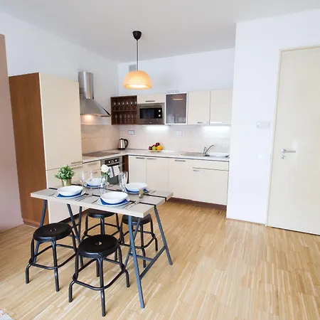 Апартаменты Luxury River Diamond Прага