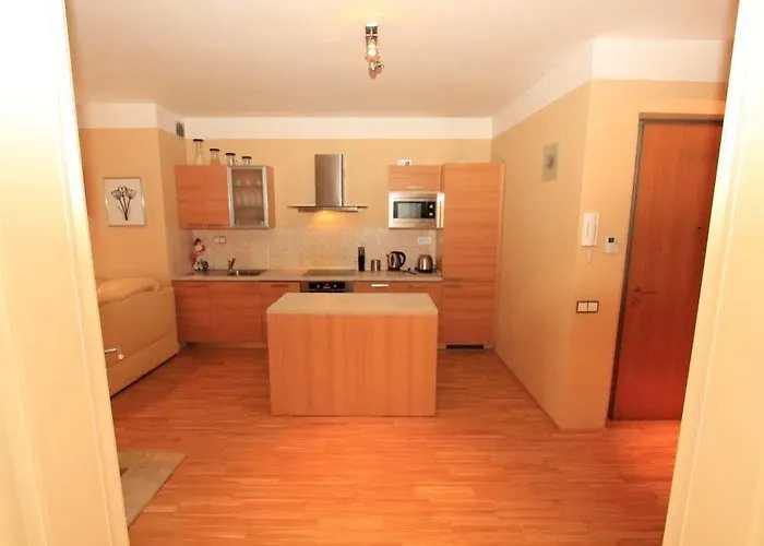 Luxury River Diamond Апартаменты Прага